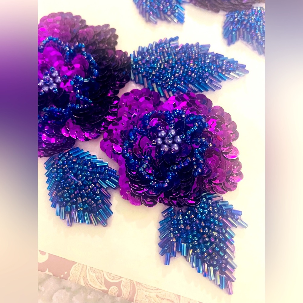 set of floral beaded sequin appliqués vtg Artisan no flaw aurora borealis purple